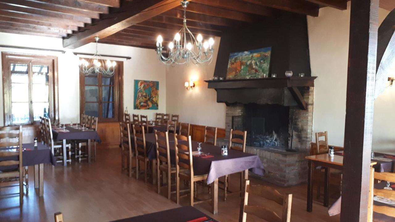 Hotel La Grotte Sagy  Exteriör bild